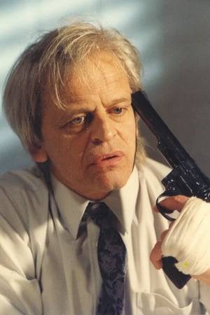 In 1986, director David Schmoeller worked with notoriously eccentric and tantrum-prone actor Klaus Kinski on horror triller Crawlspace. Now, Schmoeller talks about this shoot and how it almost ended with crew lynching the actor.