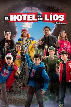 After taking over a ramshackle little hotel, bought by mistake at an auction for an exorbitant price, the Garcias live a new adventure, helped, much to their regret, by a group of gifted children who are staying at the hotel to attend the Talent Final. Together they will confront the mafioso Benito Camarena, who will try to snatch the loot hidden in the hotel from the Garcias.