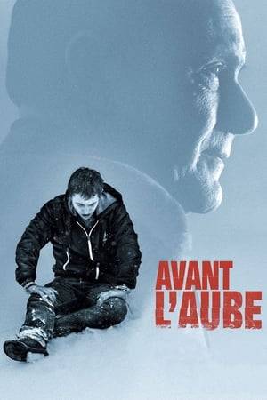Frédéric, a young man with a troubled past, has the good fortune to be given a job in a luxurious mountain hotel.  When one of the hotel guests disappears one evening and is later found dead, Frédéric suspects he may have been killed by the family who employ him.  But rather than betray his boss, Jacques Couvreur, he makes up his mind to protect him.  Unwittingly, Frédéric puts himself in grave danger...
