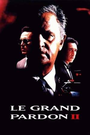 The mobster Raymond Bettoun gets out of prison and joins his son Maurice in Miami, a drug trafficker who is about to launch a huge operation.  But he falls into a trap and a war begins in which Raymond will fight a last battle to try to save his son and what remains of his family.