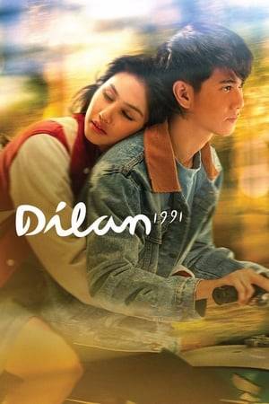 Dilan's involvement in the motorbike gang imperils his relationship with Milea, whose distant relative returns from Belgium.