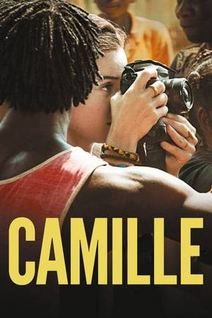 Camille, a young idealistic photojournalist, goes to the Central African Republic to cover the civil war that is brewing up. What she sees there will change her destiny forever.