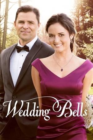 Nick and Molly, commitment-phobic and busy professionals with little in common, are asked to be the best man and maid of honor at the wedding of their mutual friends, Amy and Jamie.