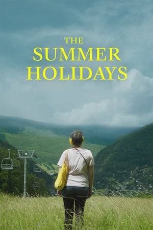 Blandine spends her holidays alone in a small campsite at the foot of the mountains. She is quickly overwhelmed by the noise, the crowd and the rain that she was trying to escape for a summer. At the edge of the lake, Blandine meets Helio, a young local journalist.