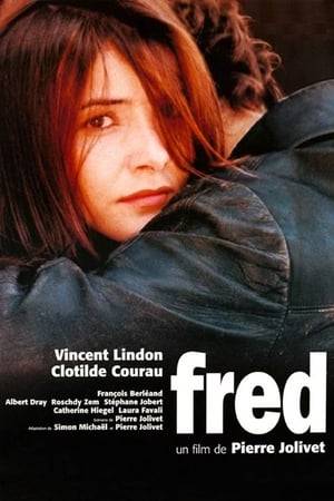 Fred (Vincent Lindon) is a former crane driver who was a victim of the closure of his factory. He takes care of the little boy of his girlfriend (Clotilde Courau), does the housework and sometimes goes to the job center but boredom is inescapable. One day, because he accepted to drive a truck for a friend to a warehouse, he's caught up in a vicious spiral that goes beyond him. It's all the more serious as shady men want to eliminate him an the police is on his back.