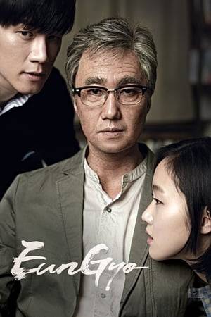 A reclusive elderly poet feels the fire of his youth when gamine schoolgirl Eun-gyo enters his life, to the chagrin of the old man's assistant.
