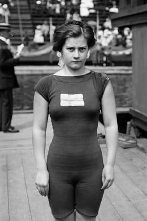 The capital is preparing for the Olympic Games in 1912. Greta spends time with many other young workers in Strömbadet. Only 17 years old, she surprisingly wins gold in swimming and becomes Sweden's first Olympic champion