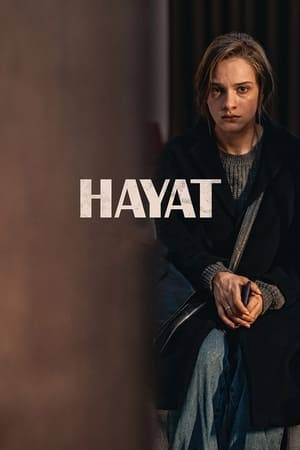 Hicran runs away from home when she is forced into an engagement with Rıza by her father. Rıza, who thinks that Hicran doesn't want to be with him, doesn't care at first. But when it begins to bother him, he decides to confront the situation and embarks on a long search for her in Istanbul.