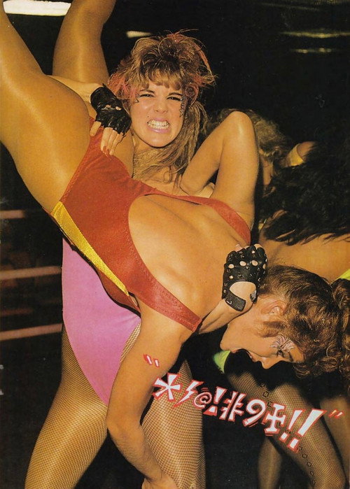 GLOW: Gorgeous Ladies of Wrestling poster